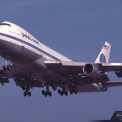 ► Boeing 747