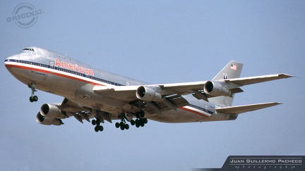 » American Airlines (United States) | N9674