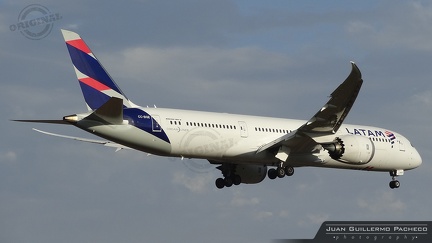 » LATAM Airlines Chile (Chile) | CC-BGE